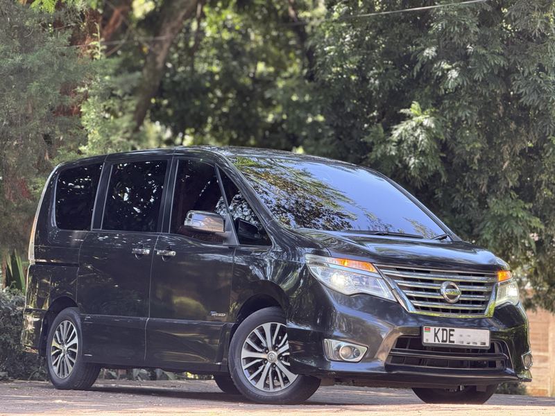 2014 NISSAN SERENA