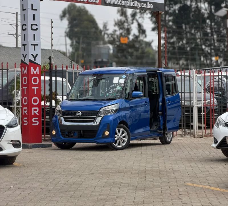 2019 Nissan Dayz Roox Blue