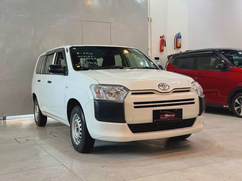 TOYOTA SUCCEED 2019