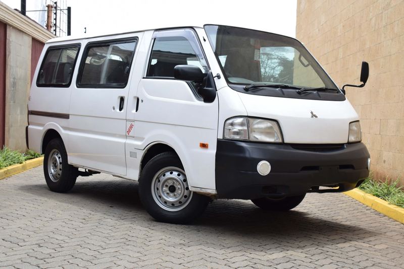 2009 Mitsubishi Delica
