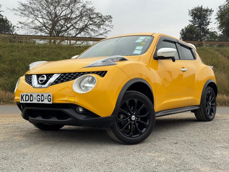 2014 – Nissan Juke – Yellow
