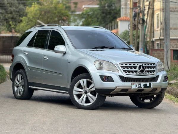 2010 Mercedes Benz ML300 4Matic