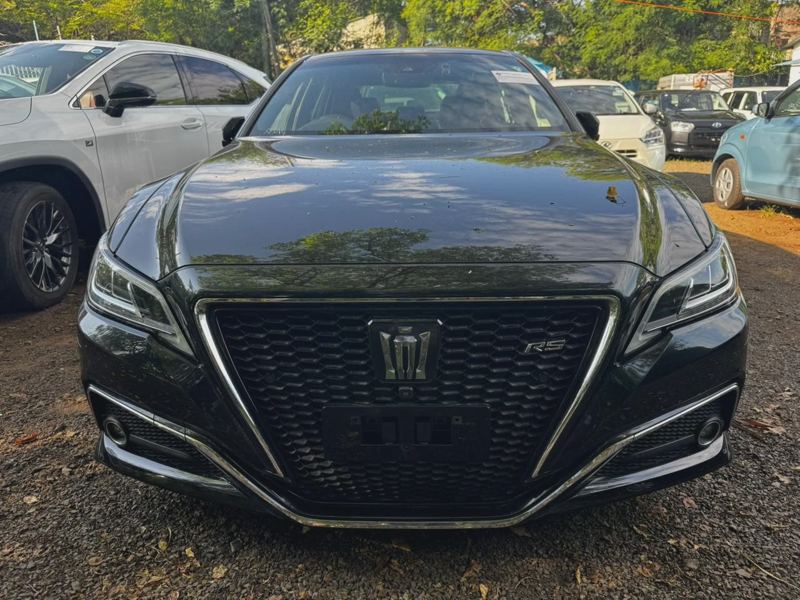 Toyota Crown 2018